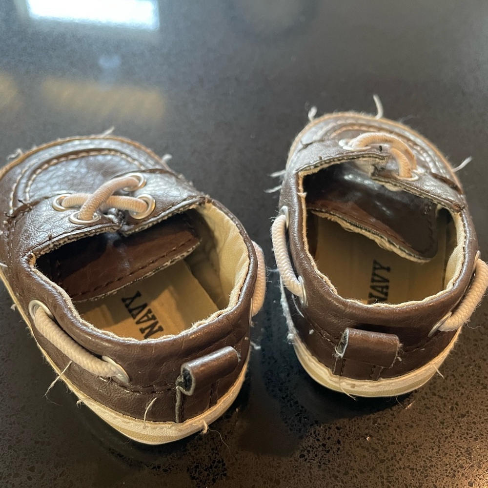 2/$10 Old Navy Brown Baby Moccasins